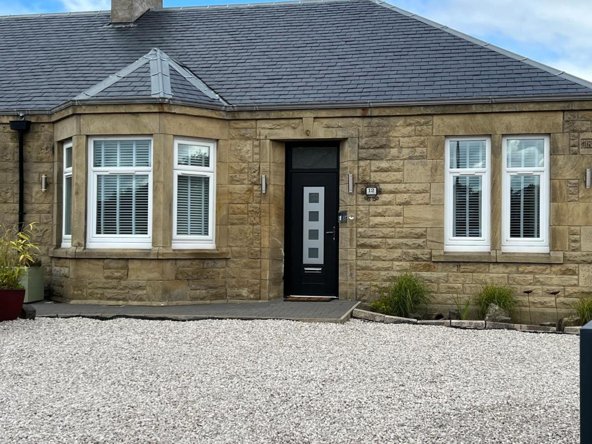 Luxury 2 Bedroom Cottage West Calder Exterior photo